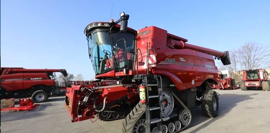 Case IH Axial-Flow 8250